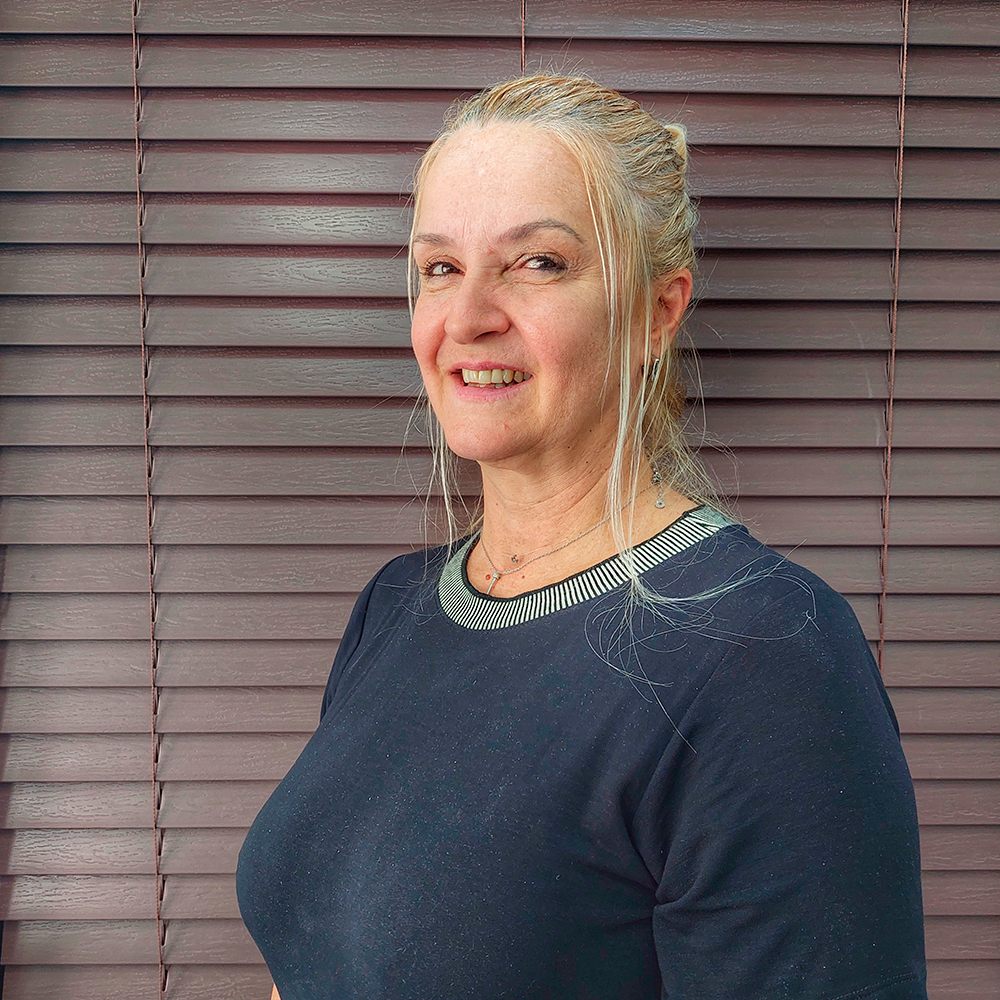 Cláudia Ruegg — Consultora comercial